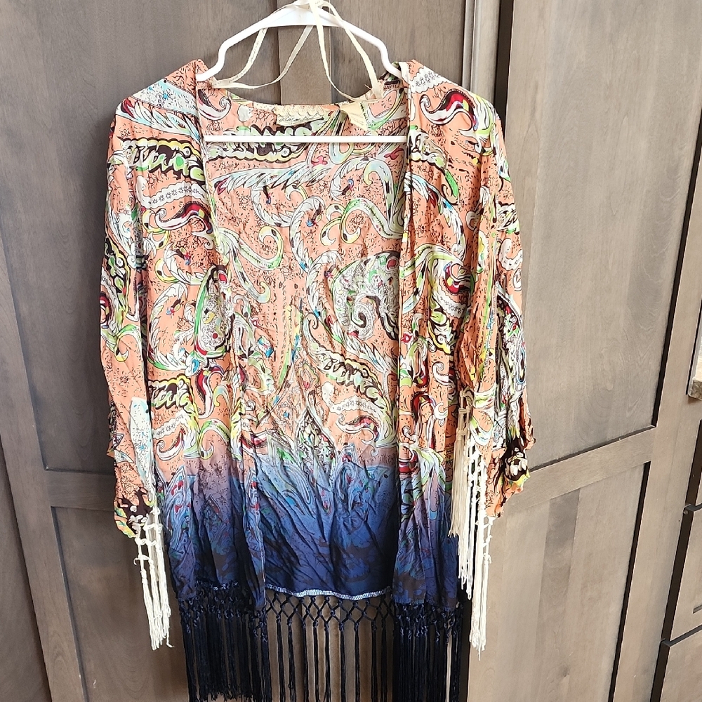 gimmicks by BKE Peach Paisley Top with Mint & Navy Accents